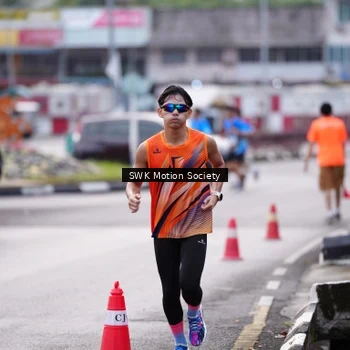 Runner Photo 7605650