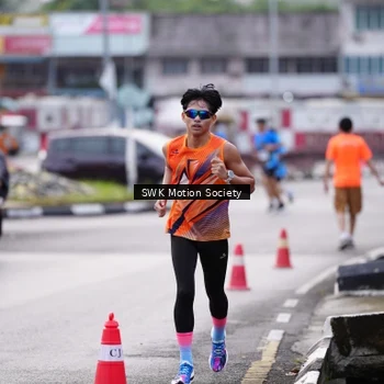 Runner Photo 7605655