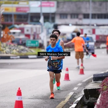 Runner Photo 7605657