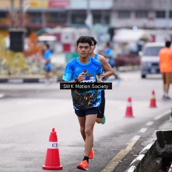 Runner Photo 7605659