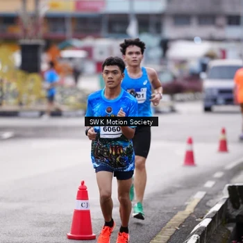 Runner Photo 7605660