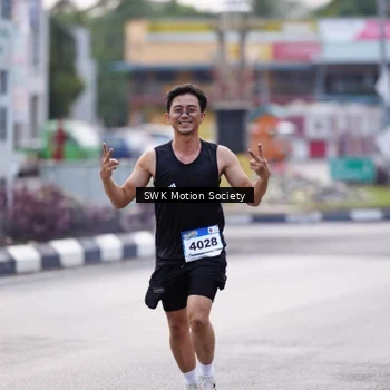 Runner Photo 7605692