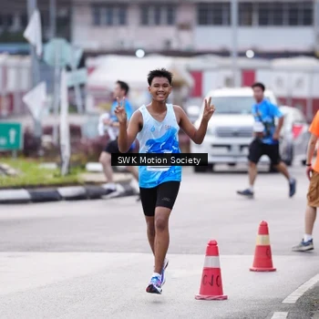 Runner Photo 7605702