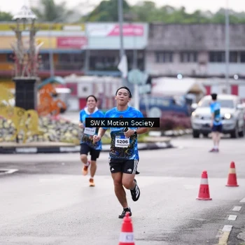 Runner Photo 7605722