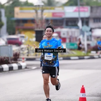 Runner Photo 7605728