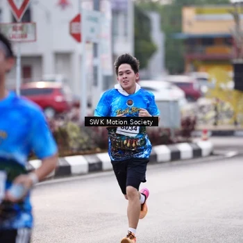 Runner Photo 7605735