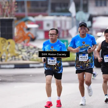 Runner Photo 7605740