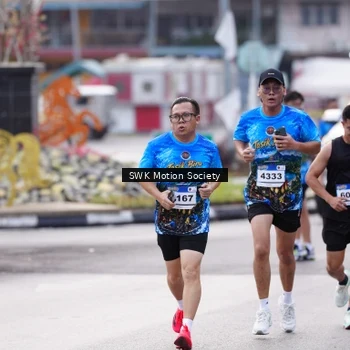 Runner Photo 7605749