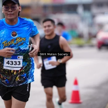 Runner Photo 7605750