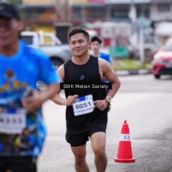 Runner Photo 7605753