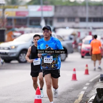 Runner Photo 7605758