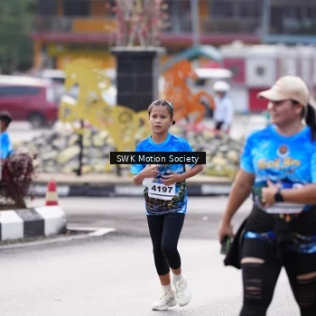 Runner Photo 7605773