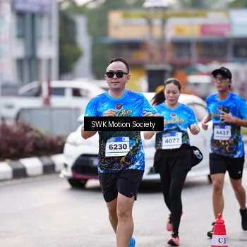 Runner Photo 7605799