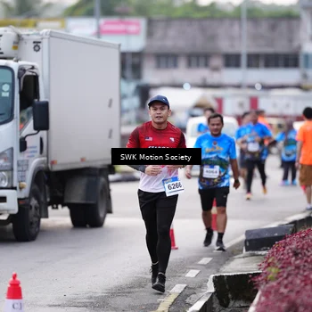 Runner Photo 7605810