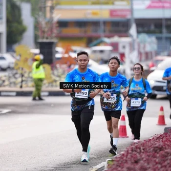 Runner Photo 7605841