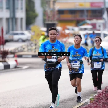 Runner Photo 7605842