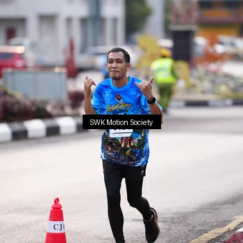Runner Photo 7605854