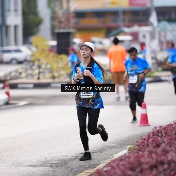 Runner Photo 7605859