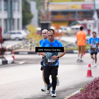 Runner Photo 7605869
