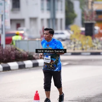 Runner Photo 7605870