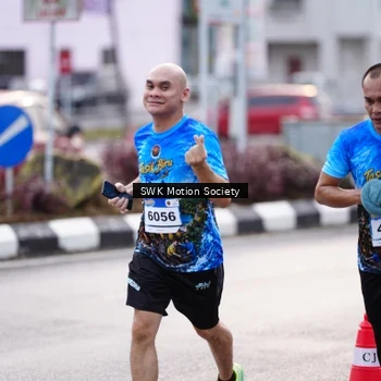 Runner Photo 7605882
