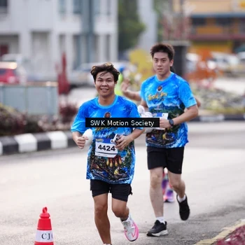 Runner Photo 7605886