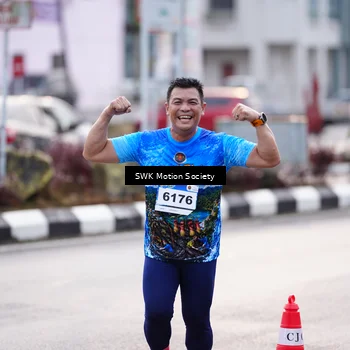 Runner Photo 7605889
