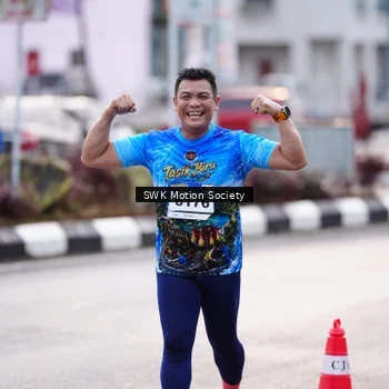 Runner Photo 7605891