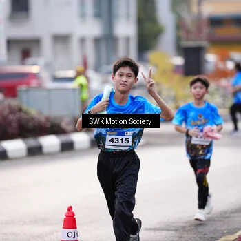 Runner Photo 7605897