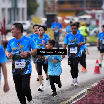 Runner Photo 7605910