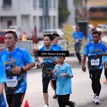 Runner Photo 7605911