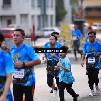 Runner Photo 7605912