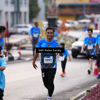 Runner Photo 7605914