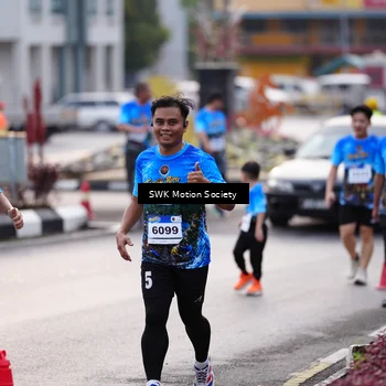 Runner Photo 7605915