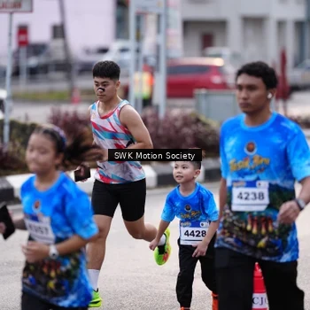 Runner Photo 7605923