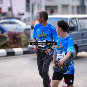 Runner Photo 7605926