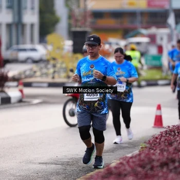 Runner Photo 7605936