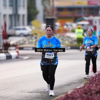 Runner Photo 7605944
