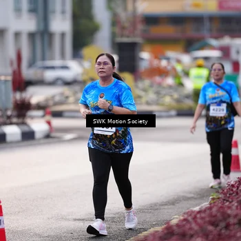 Runner Photo 7605945