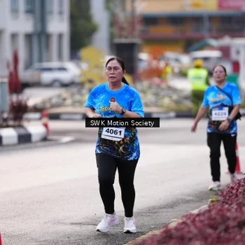 Runner Photo 7605949
