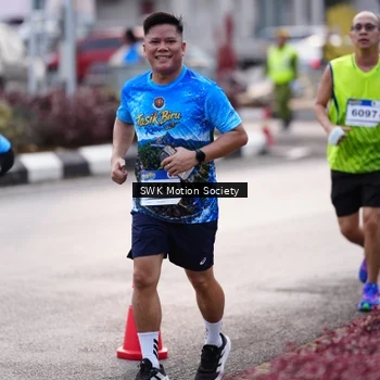 Runner Photo 7605961