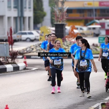 Runner Photo 7605980