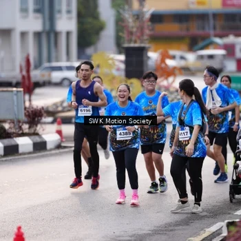 Runner Photo 7605982