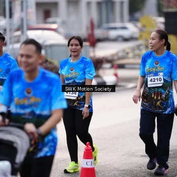 Runner Photo 7606005