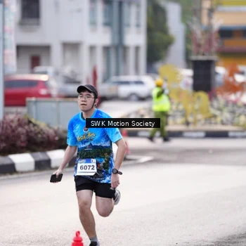 Runner Photo 7606012