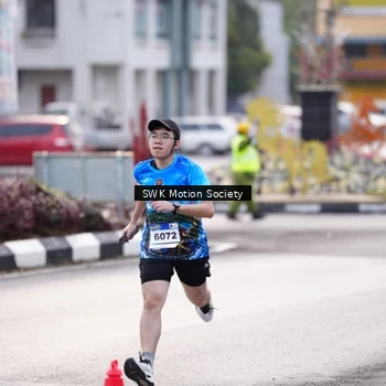 Runner Photo 7606013
