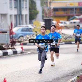 Runner Photo 7606034