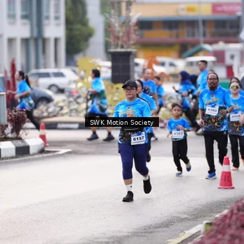 Runner Photo 7606051