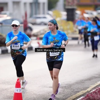 Runner Photo 7606053