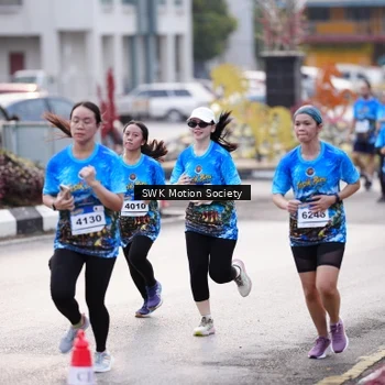 Runner Photo 7606054